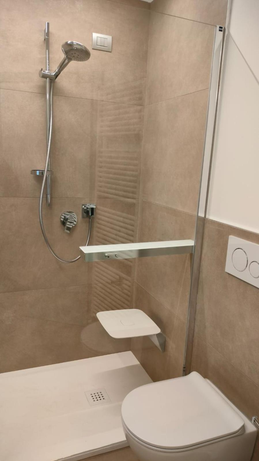 تّشيرفييا Hotel Eros Residence المظهر الخارجي الصورة
