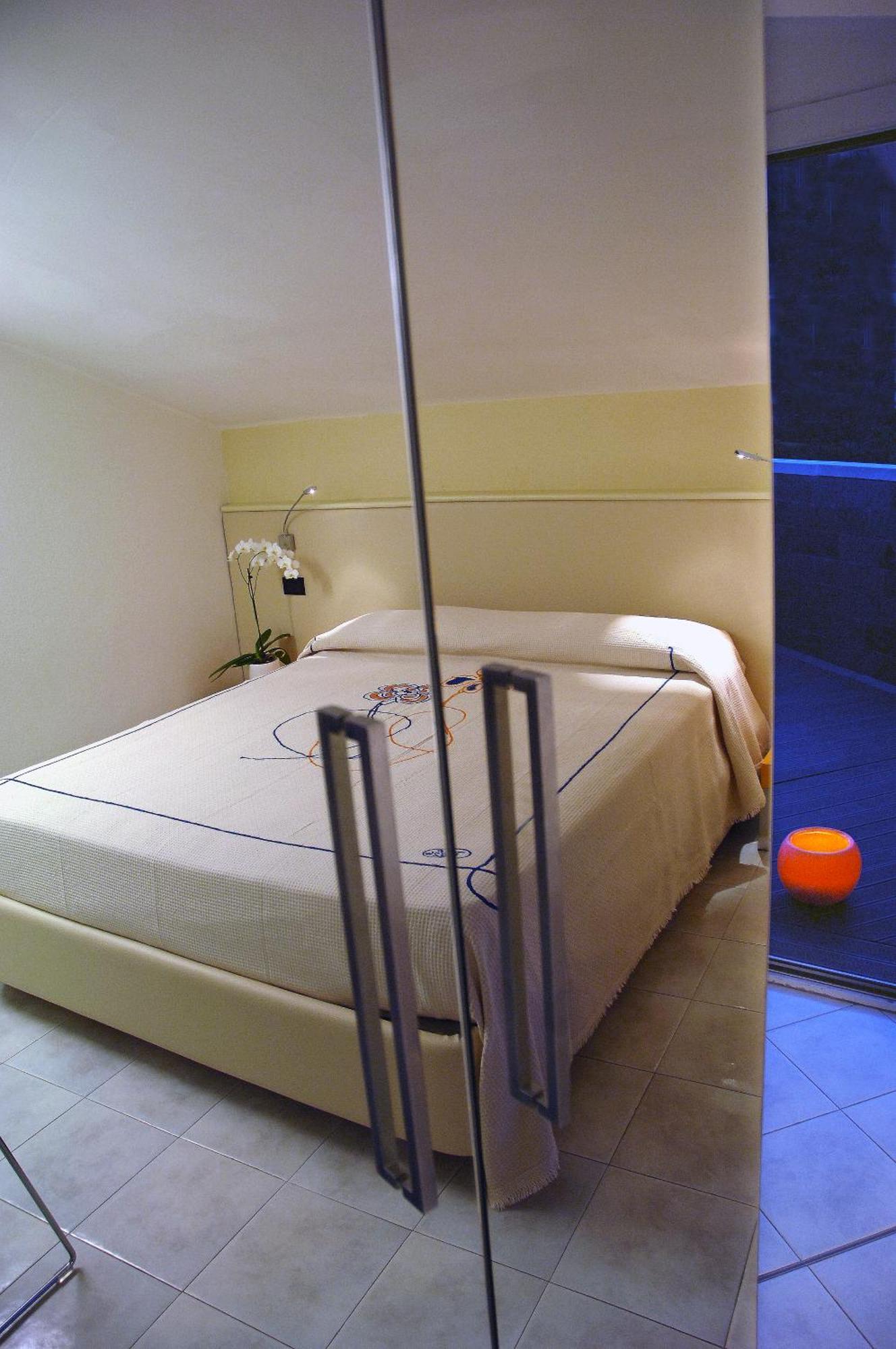 تّشيرفييا Hotel Eros Residence المظهر الخارجي الصورة