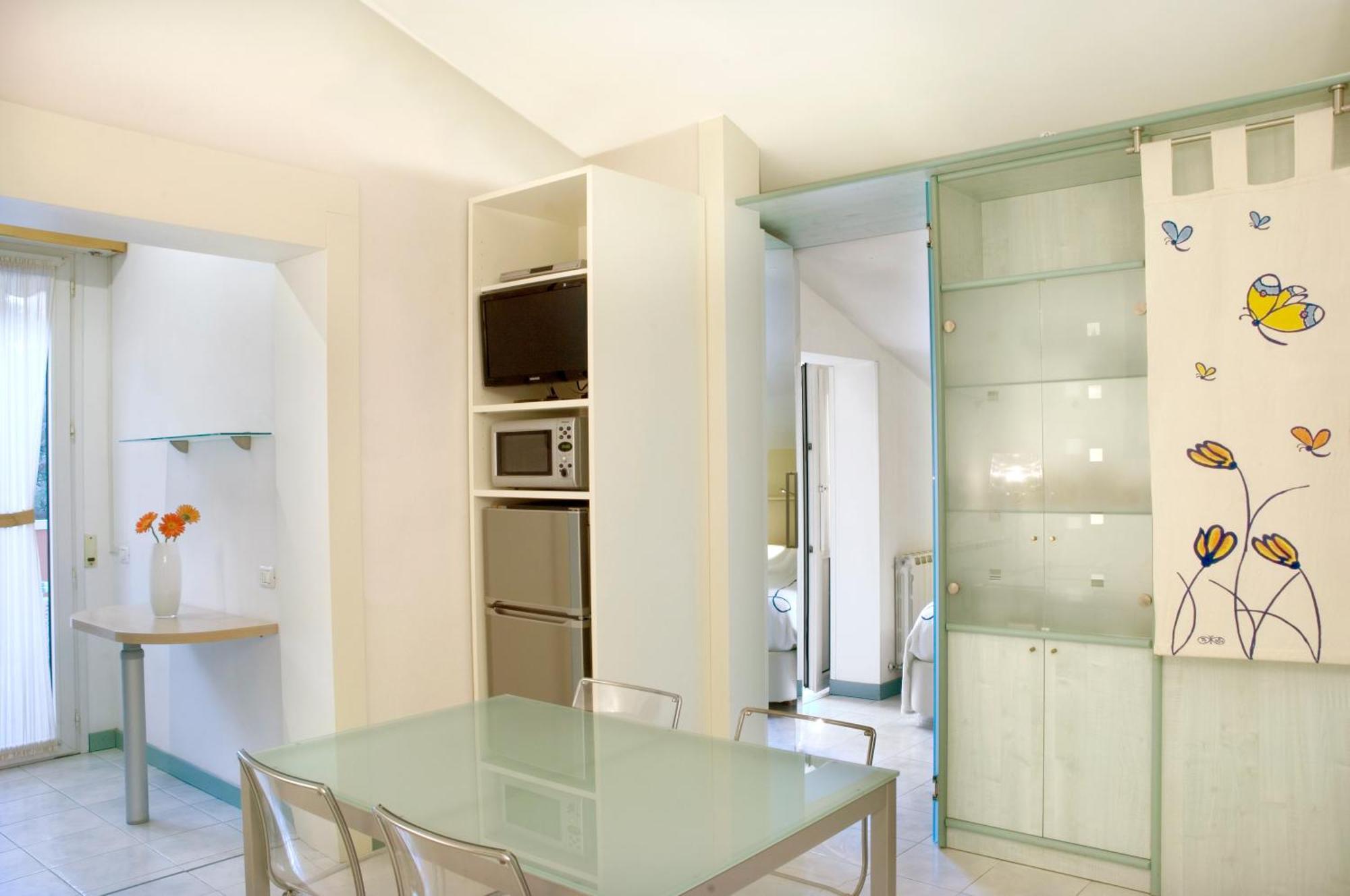 تّشيرفييا Hotel Eros Residence المظهر الخارجي الصورة