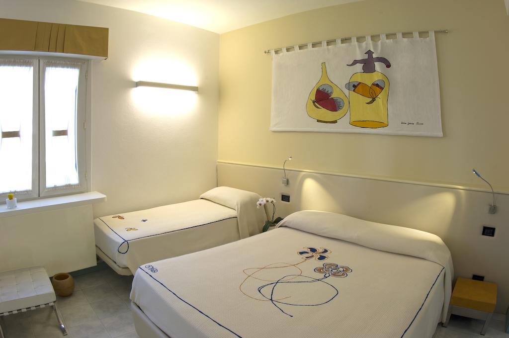 تّشيرفييا Hotel Eros Residence المظهر الخارجي الصورة